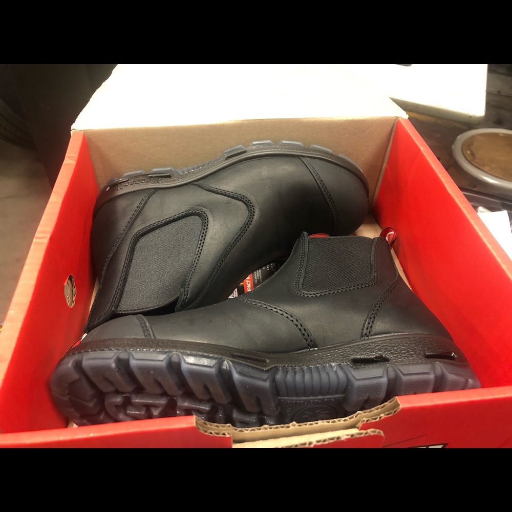 RedBack Boots - Picture 2 of 4